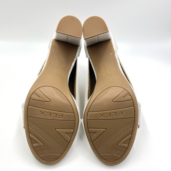 Life Stride Womens Size 9 Silver White Open Toe Dress Sandals Heels Shoes - Picture 7 of 12